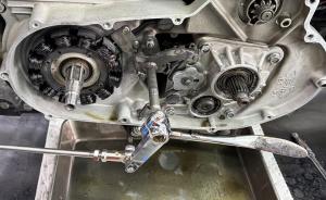 ディテントプレート